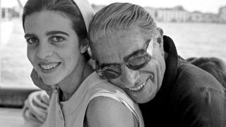 Christina Onassis, con su padre, el armador griego Aristóteles Onassis, en marzo de 1975.
