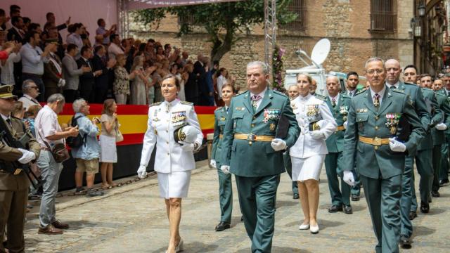 Representación de la Guardia Civil durante la procesión del Corpus Christi de Toledo.