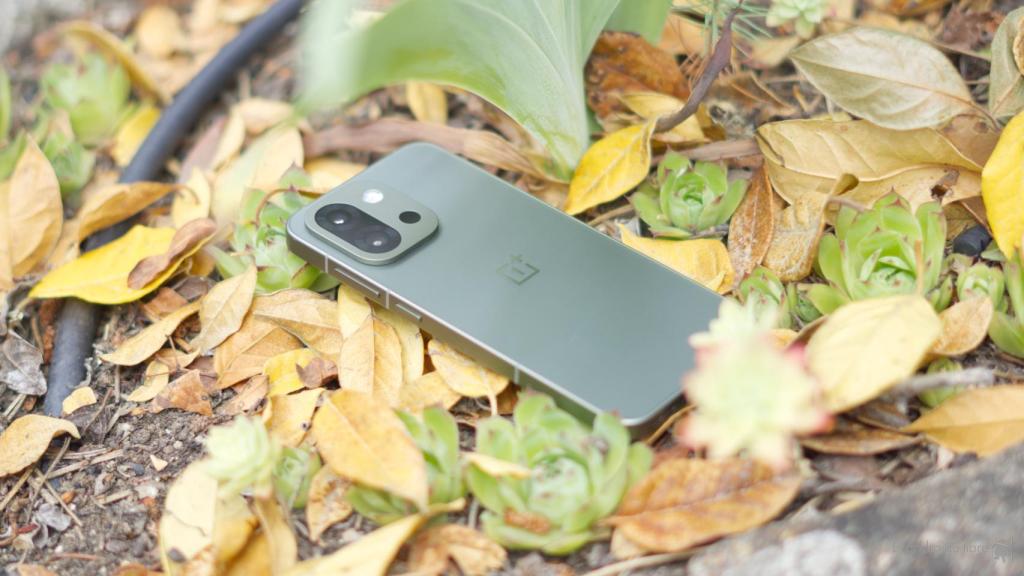 OnePlus 13s trasera