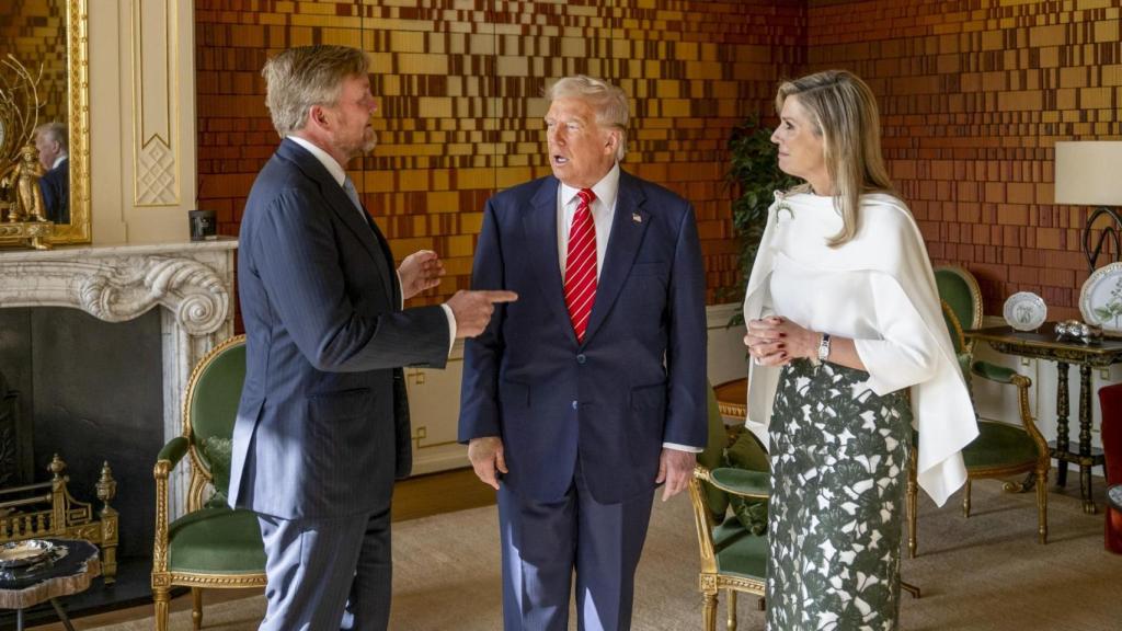 Los reyes de Holanda junto a Donald Trump en el Palacio Huis ten Bosch.