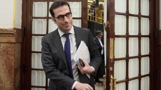 El ministro Carlos Cuerpo visita Valencia sin prorrogar las ayudas por cese de actividad a 5.000 autónomos de la dana