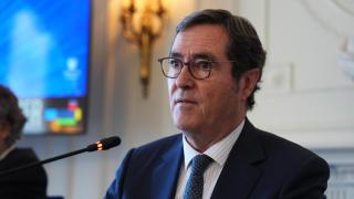 Antonio Garamendi, presidente de la CEOE, durante su intervención en el curso organizado por APIE y BBVA.