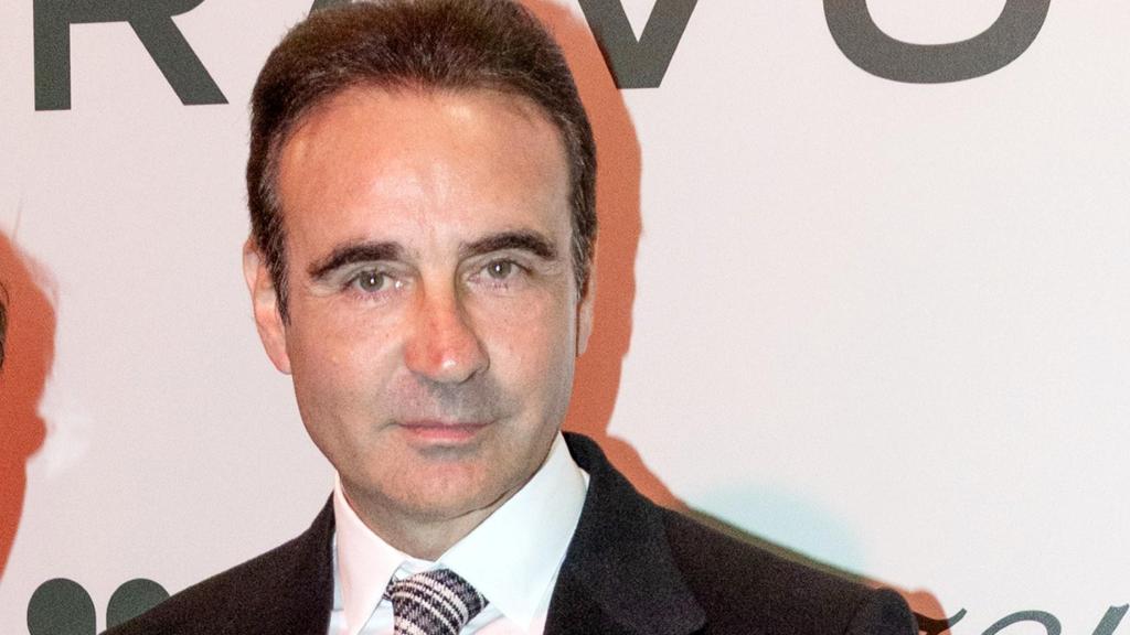 Enrique Ponce en una fotografía tomada recientemente.