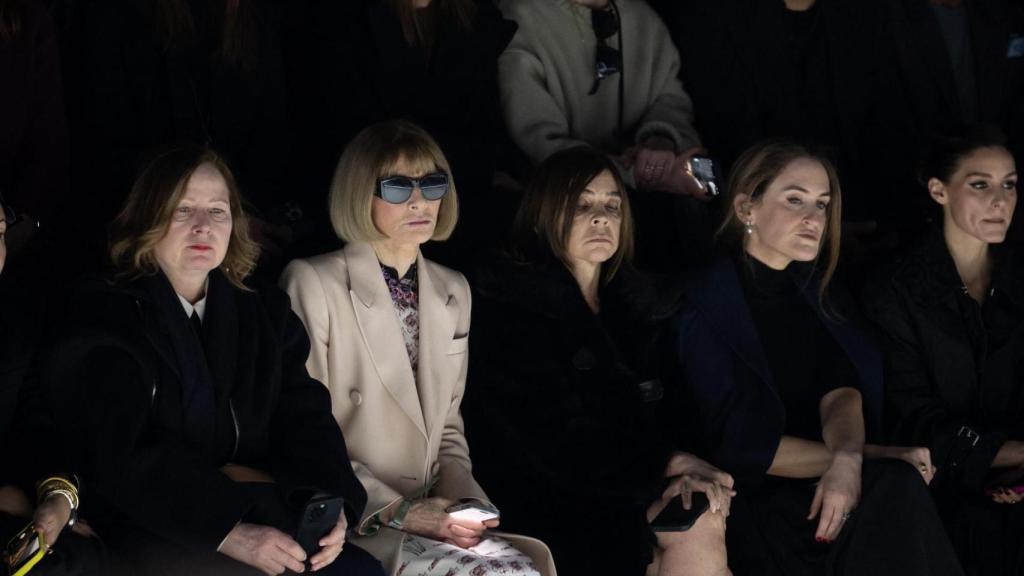 Anna Wintour siempre está en la primera fila de los desfiles.