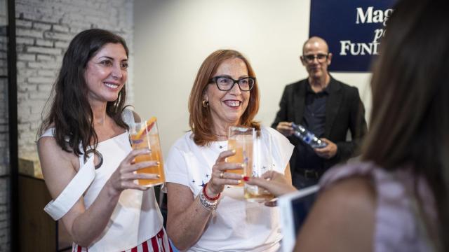 Espido Freire y Begoña Barreda Arroyo, directora general de Kor Business Comunicación & Marketing y dueña del Espacio DoBBle.