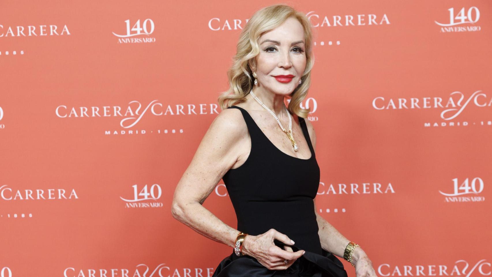 Carmen Lomana en un photocall.