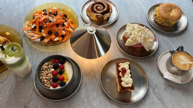 Algunos de los platos de Adèlia Corner.