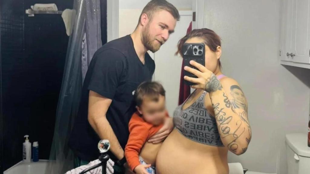 Una mujer que amamantaba a su bebé fue arrestada por el ICE