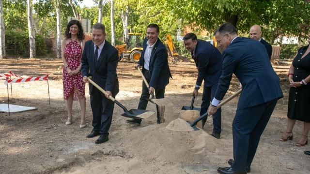 Acto de colocación de la primera piedra del Conservatorio Superior de Música de Castilla-La Mancha, en Albacete.