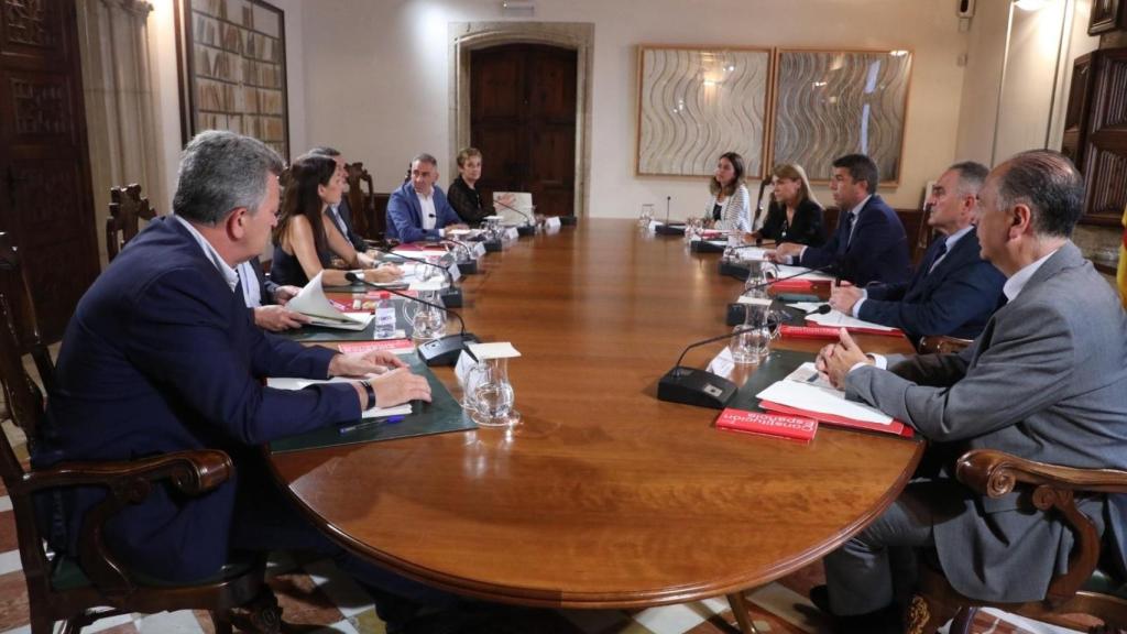 Pleno del Gobierno valenciano. EE