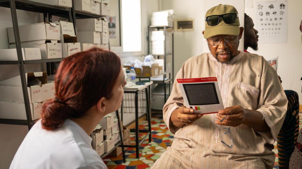Aina Carlos, auxiliar de óptica de Fundación Multiópticas.