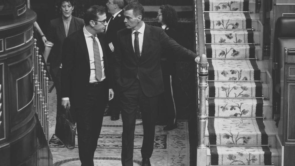 Carlos Cuerpo y Pedro Sánchez, en una imagen de archivo.