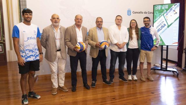 Presentación del campeonato gallego y el IV Trofeo Cidade da Coruña de voley playa.