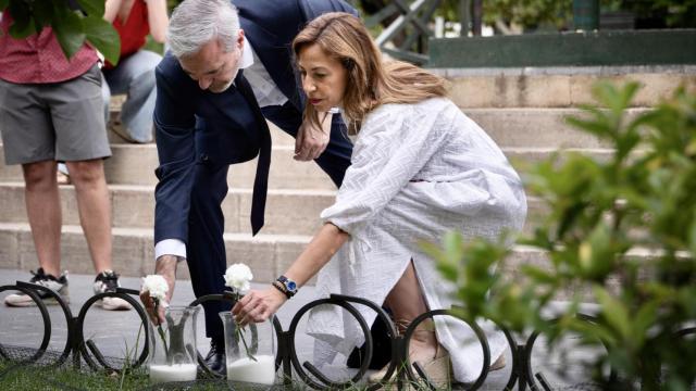 Jorge Azcón y Natalia Chueca, en el homenaje a Miguel Ángel Blanco