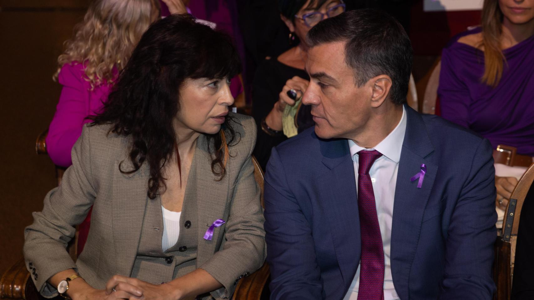 La ministra de Igualdad, Ana Redondo y el presidente del Gobierno, Pedro Sánchez, en una imagen de archivo.