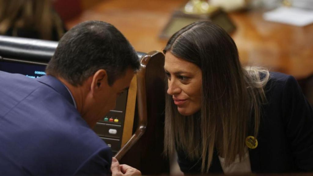 Pedro Sánchez y Miriam Nogueras, en el Congreso de los Diputados, en una imagen de archivo.