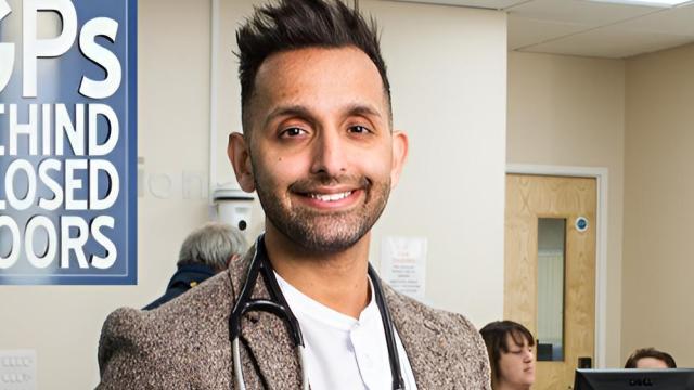 El doctor Amir Khan.