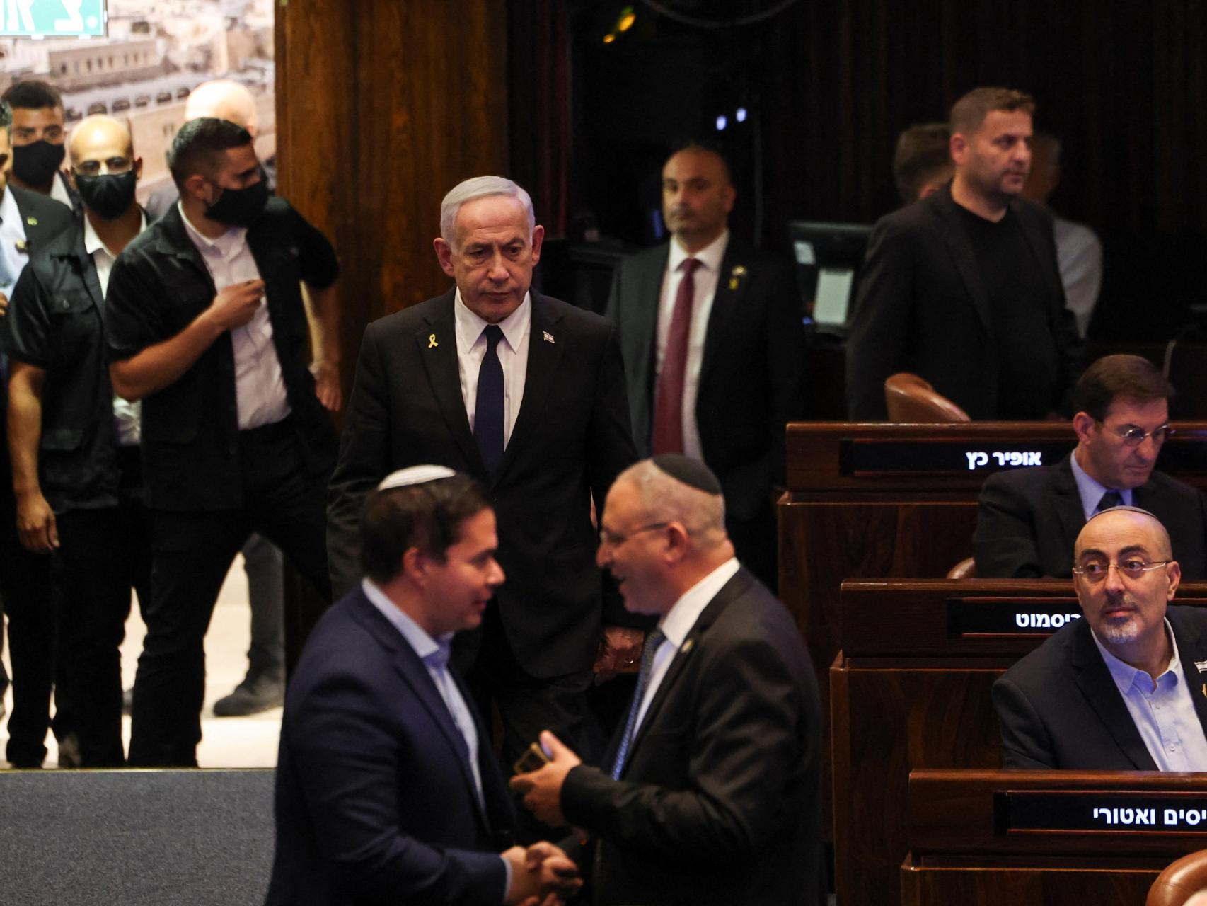 El primer ministro de Israel, Benjamin Netanyahu, a su entrada el lunes en la Knéset.