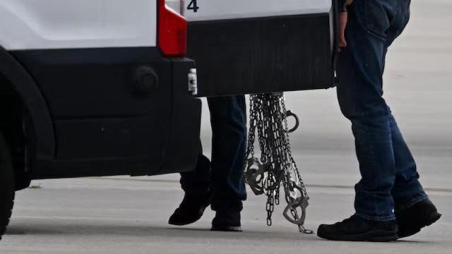 El hijo de Luis le reveló que desea convertirse en oficial de caminos cuando sea mayor.