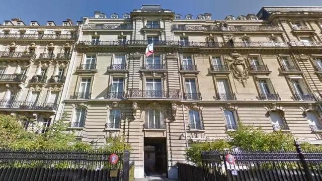 La embajada de Guinea Ecuatorial en el número 42 de la avenida Foch, en París. Antes de ser declarada embajada, la mansión era propiedad personal de Teodorín Obiang.