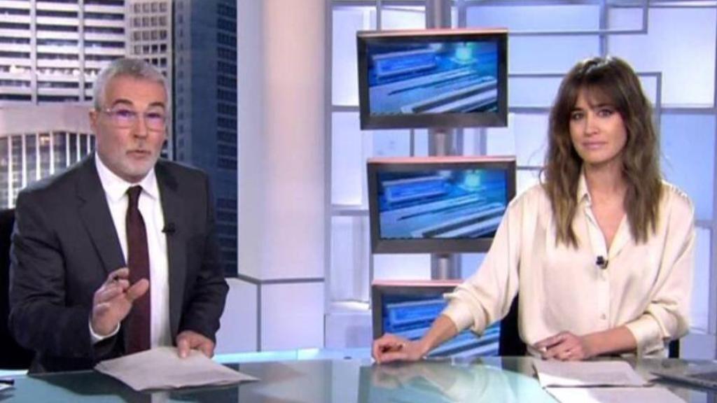 David Cantero e Isabel Jiménez, en su último 'Informativos Telecinco' juntos.