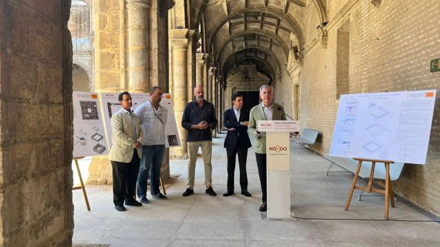 El alcalde de Sevilla, José Luis Sanz, en el acto de finalización de la primera fase de restauración del Monasterio de San Jerónimo.