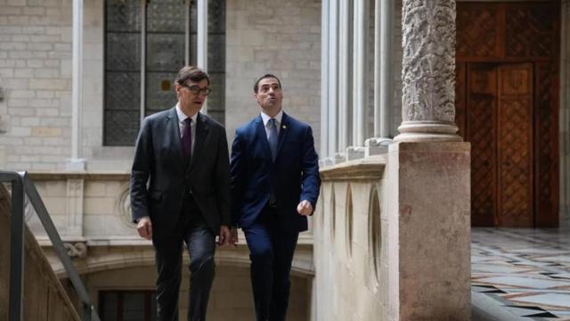 El presidente de Cataluña, Salvador Illa y el lehendakari, Imanol Pradales.