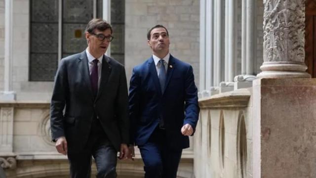 El presidente de Cataluña, Salvador Illa y el lehendakari, Imanol Pradales.