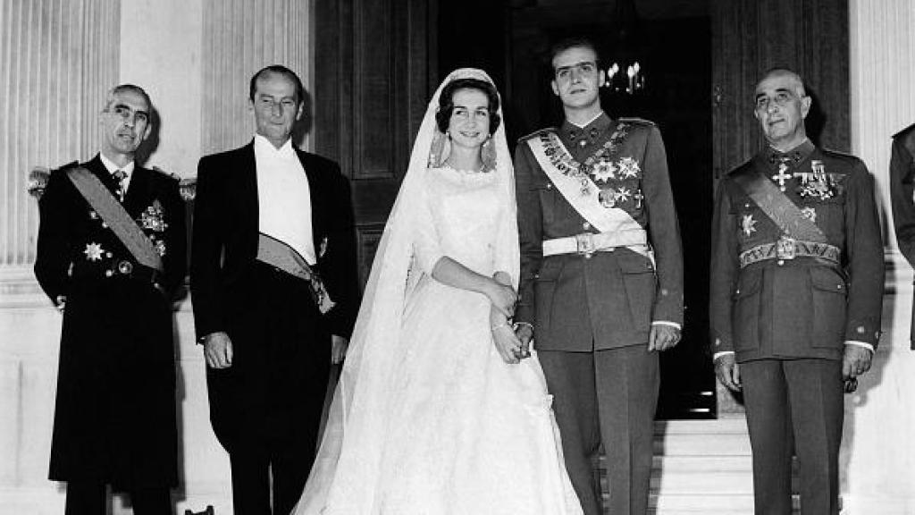 Los eméritos Juan Carlos y Sofía el día de su boda el 14 de mayo de 1962.