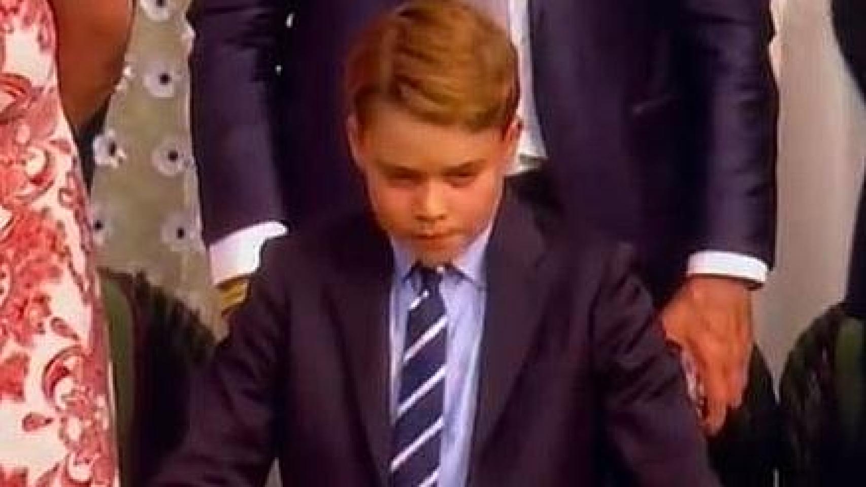 El príncipe George en la final masculina de Wimbledon.