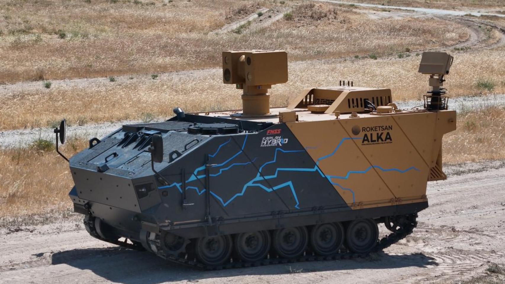 Blindado con arma láser