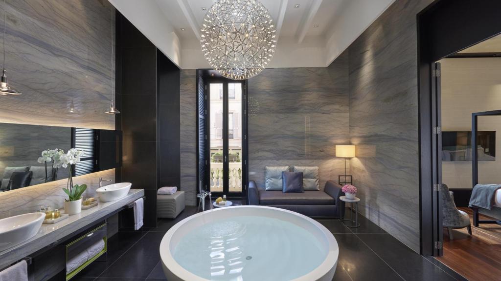 Interior de una habitación en el hotel Mandarin Oriental.