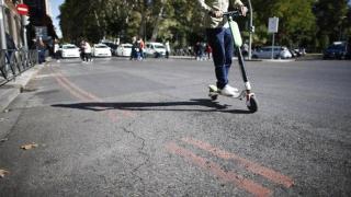 Amenaza de muerte a su víctima tras robarle un caro patinete después de un accidente en Valladolid