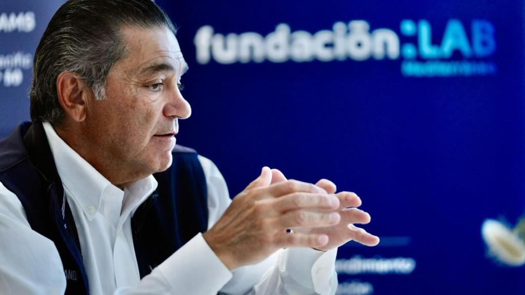 El CEO de Plug and Play durante la entrevista de este 28 de julio en Valencia.