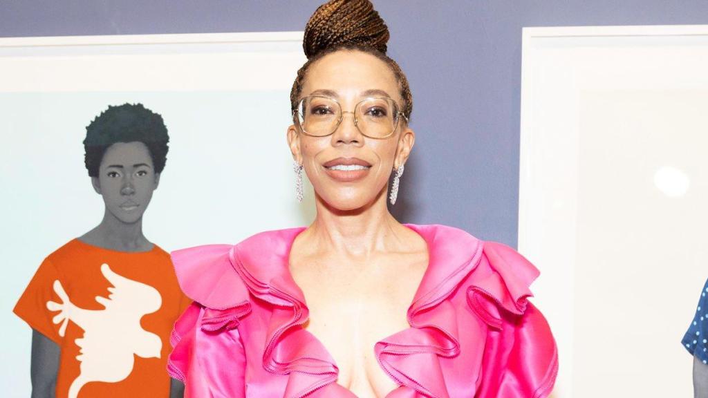 Fue seleccionada por la ex primera dama Michelle Obama para que pintara su retrato oficial.