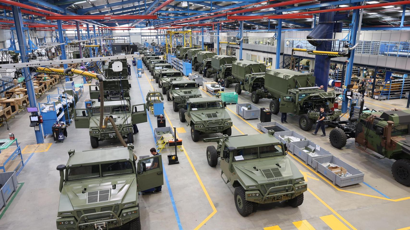 Planta de montaje del URO Vamtac en Galicia.