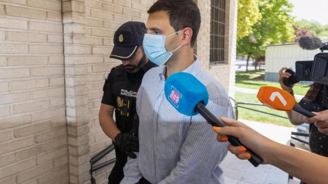 Felipe Hernández, detenido por el homicidio a su padre, en su puesta a disposición de los juzgados de Molina de Segura, el lunes 21 de julio.