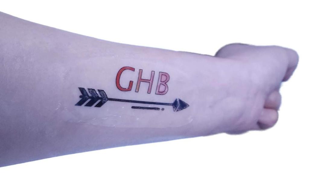 El tatuaje inteligente que detecta drogas no deseadas en las bebidas.