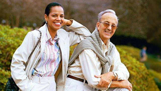 Ronna Keith, la viuda del doctor Julio Iglesias Puga, ha concedido una entrevista en televisión en el que hubiera sido el 100 cumpleaños de su marido.