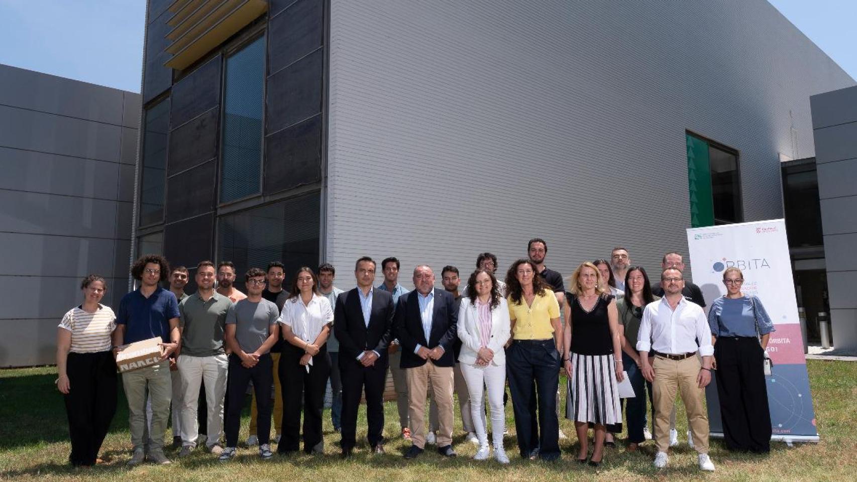 Foto de grupo de la presentación de las empresas de la última hornada de emprendedores en Órbita.
