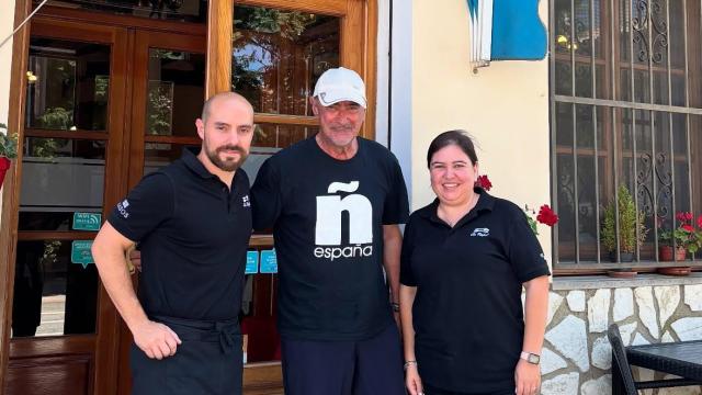 Carlos Herrera con el equipo de Ca Rafael.