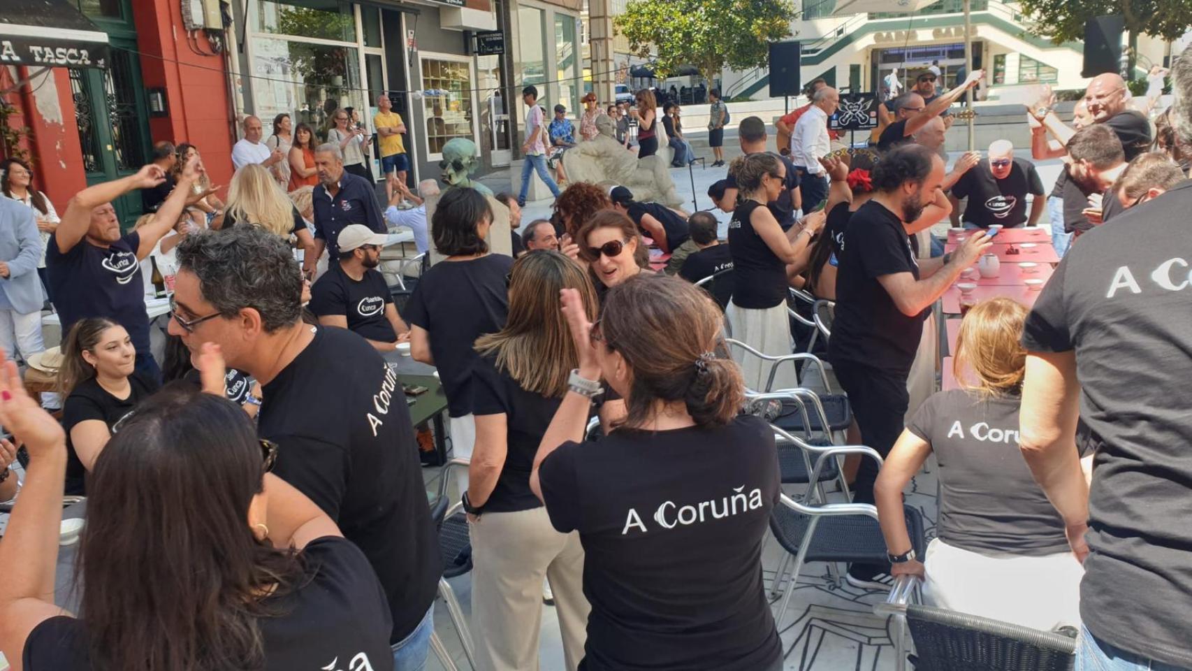 Miembros de Santa Cunca en plena celebración este fin de semana
