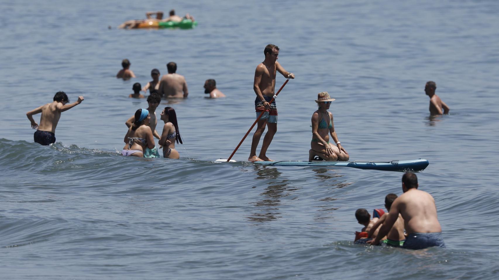 Una tabla de paddle surf en Málaga.