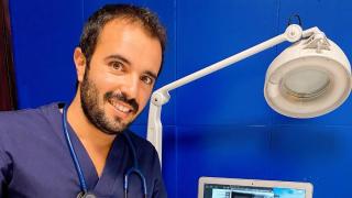 Andrés Santiago, veterinario, denuncia: Se están vendiendo los medicamentos en Wallapop y en Mil anuncios