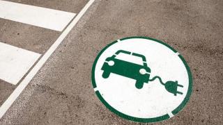 Punto de carga eléctrica.