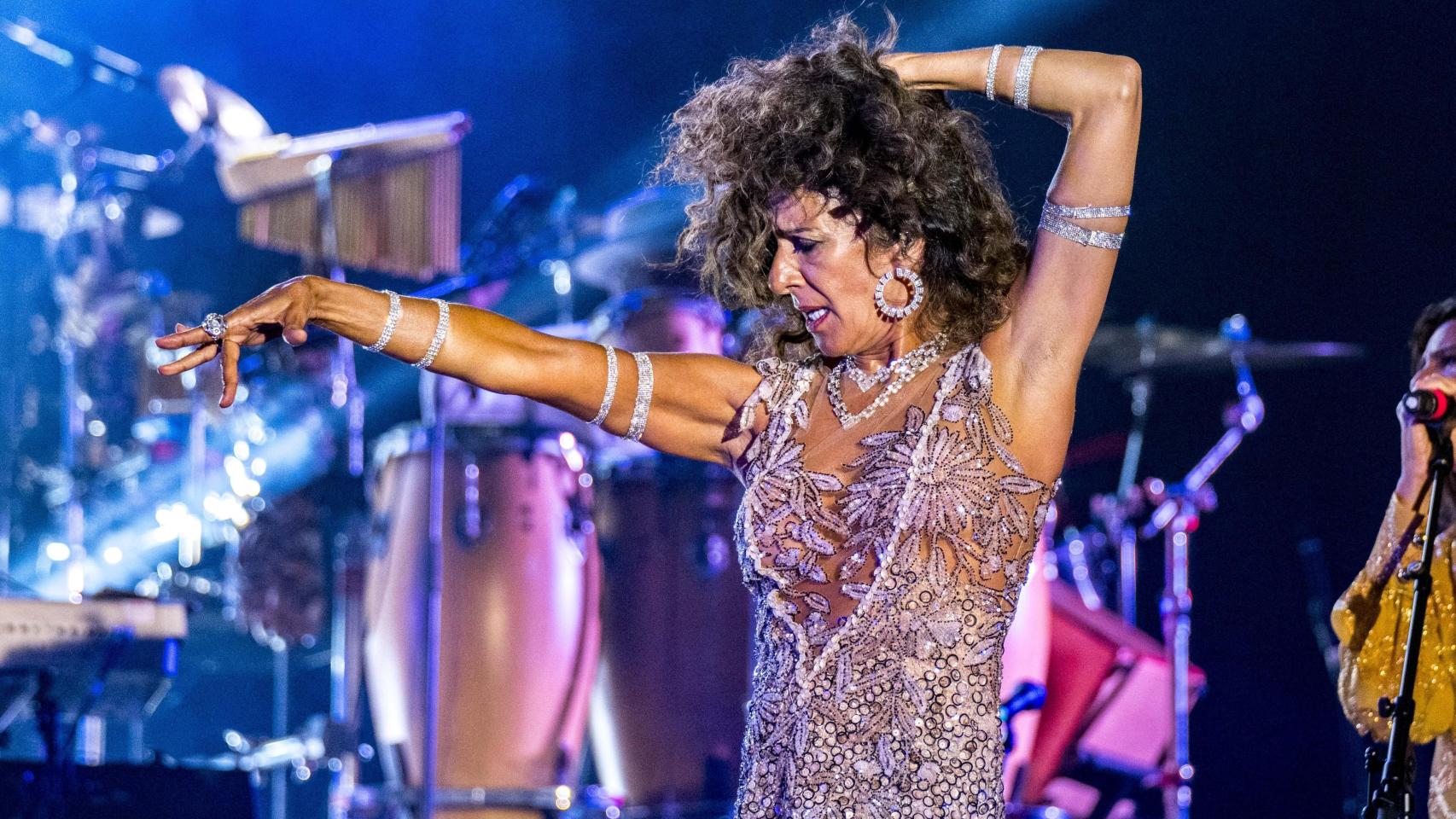 Rosario Flores en un concierto