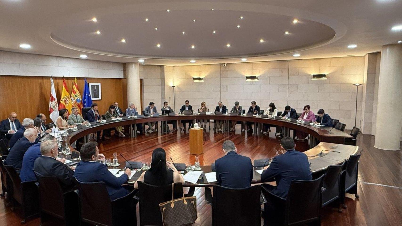 Imagen de archivo de un pleno en la DPH.