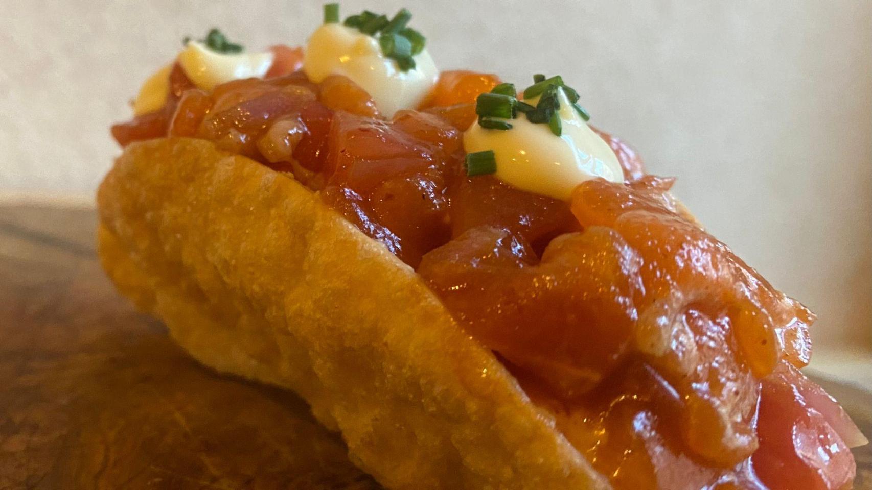 El taco japo de tartar de trucha de el grado y tomate rosa de barbastro, mejor tapa del festival vino somontano 2025.