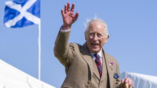 El rey Carlos III, en su visita a los Mey Highland Games, una de las citas culturales más arraigadas del norte del Reino Unido.