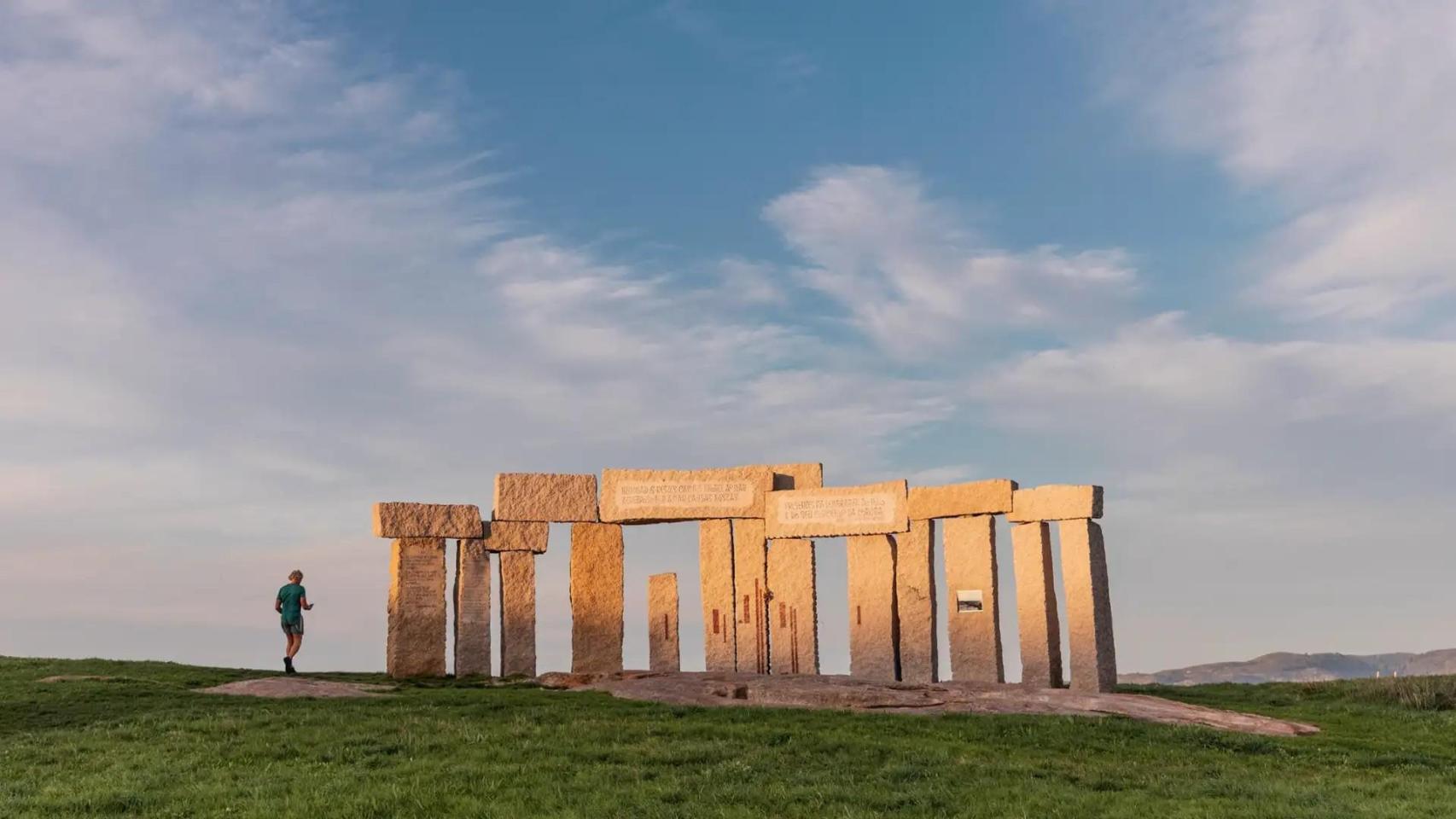 Los bomberos de A Coruña sofocan un incendio en el parque de la Torre en A Coruña